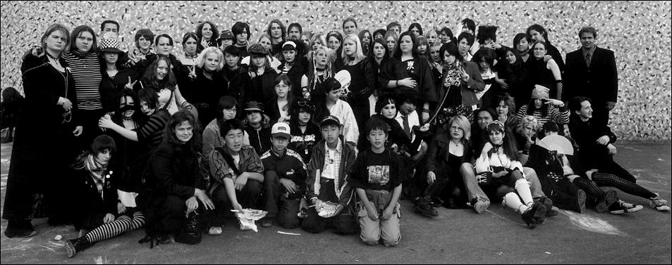 "Japantag"  Japanese day festival in D&uuml;sseldorf, 2004, 2/3 (Photo: Bodo P. Schmitz, www.zonesystem.de)